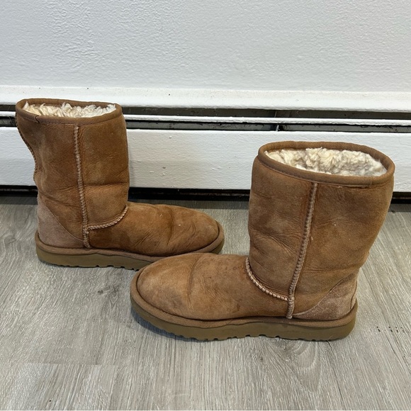 UGG Australia Classic Shearling-Lined Chestnut Tan Winter Boots Women’s Size 6 - Picture 5 of 7